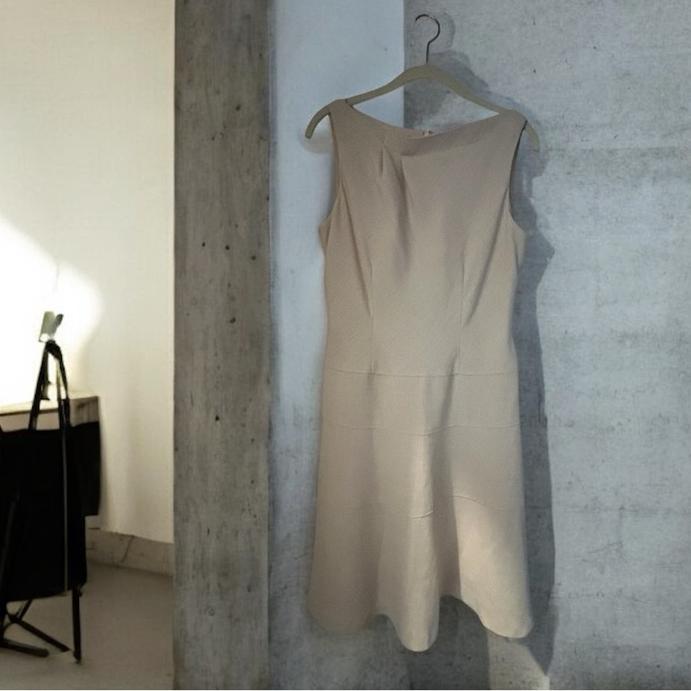 Anne Klein Cream Sleeveless Midi Dress Size 8
